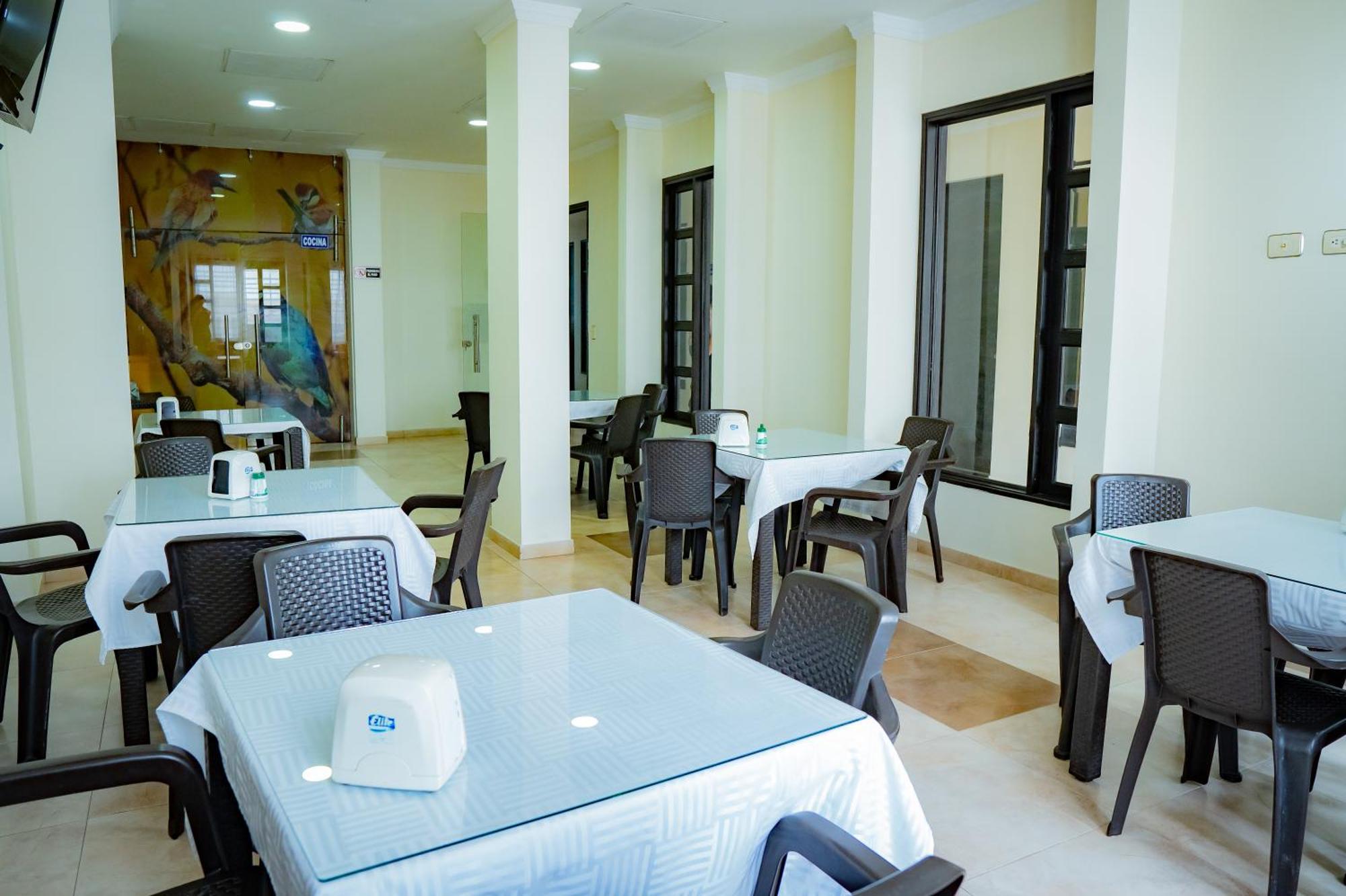 Kalina Hotel Girardot Luaran gambar